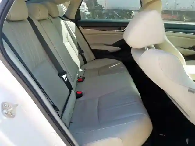 1HGCV1F50KA049060 2019 HONDA ACCORD EXL-5