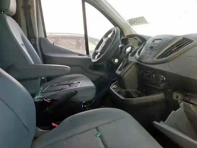 1FTYE1YM2KKA85514 2019 FORD TRANSIT T-150-4