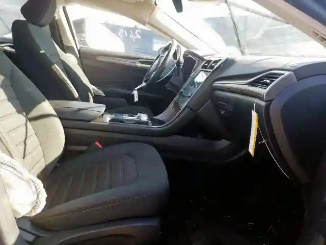 3FA6P0HD5LR101137 2020 FORD FUSION SE-4