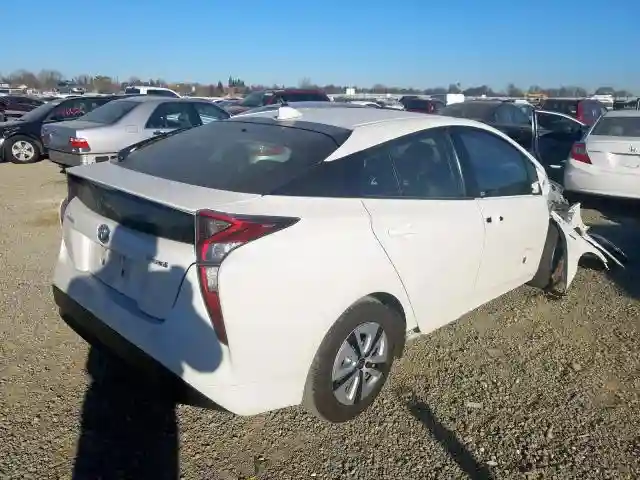 JTDKARFUXJ3058816 2018 TOYOTA PRIUS-3