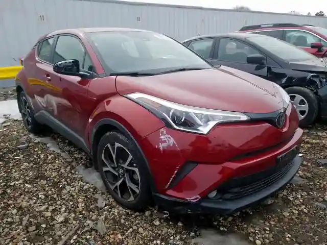 JTNKHMBX0J1004513 2018 TOYOTA C-HR XLE-0