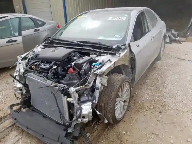 4T1BZ1HK6KU028273 2019 TOYOTA CAMRY XSE-1