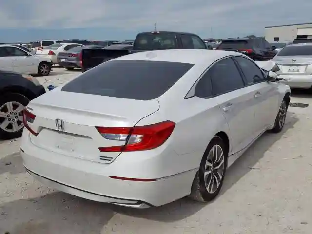 1HGCV3F96KA014666 2019 HONDA ACCORD TOURING HYBRID-3