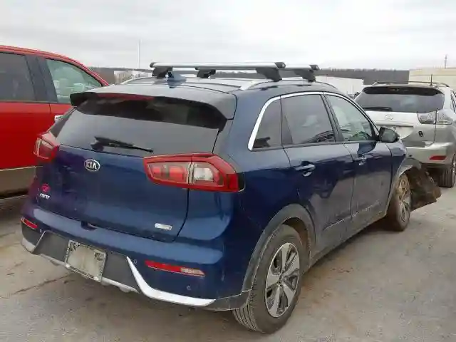 KNDCE3LCXJ5177410 2018 KIA NIRO TOURING-3
