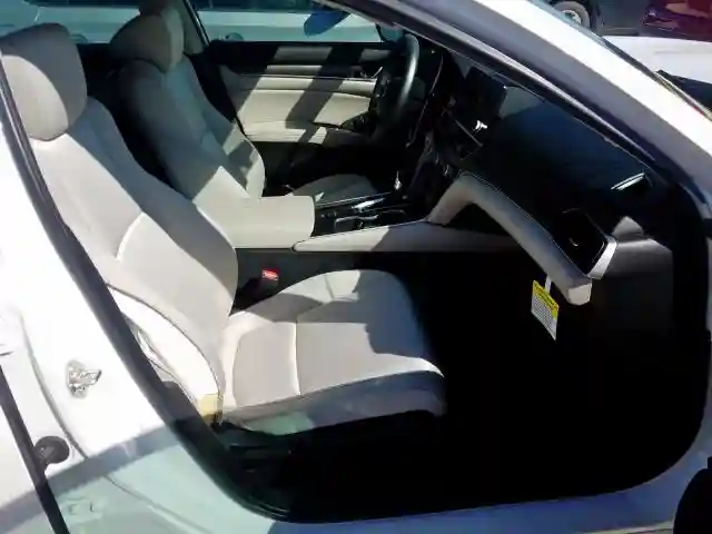 1HGCV1F10KA045510 2019 HONDA ACCORD LX-4