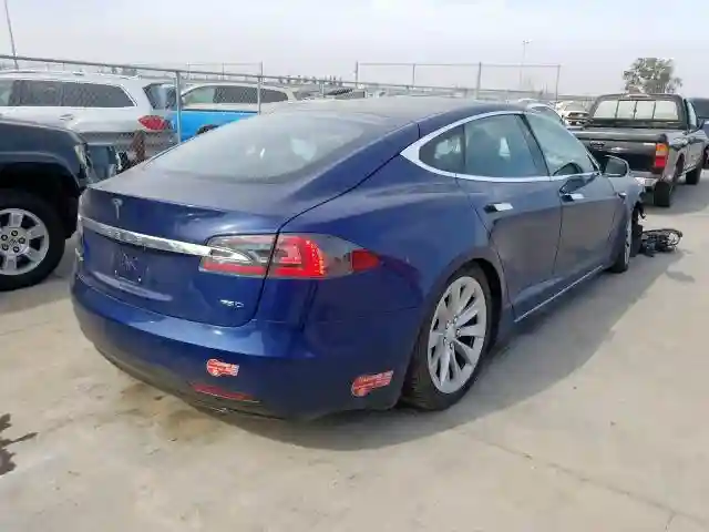 5YJSA1E23JF248347 2018 TESLA MODEL S-3