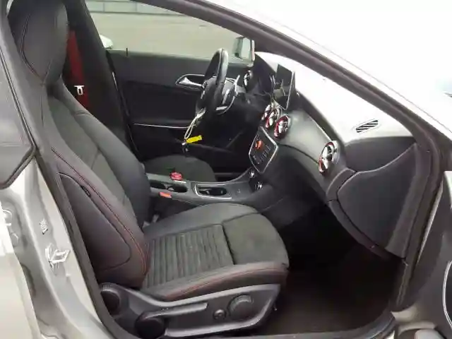 WDDSJ4EB0GN391211 2016 MERCEDES-BENZ CLA 250-4