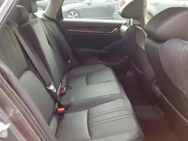 1HGCV3F99JA007287 2018 HONDA ACCORD TOURING HYBRID-5