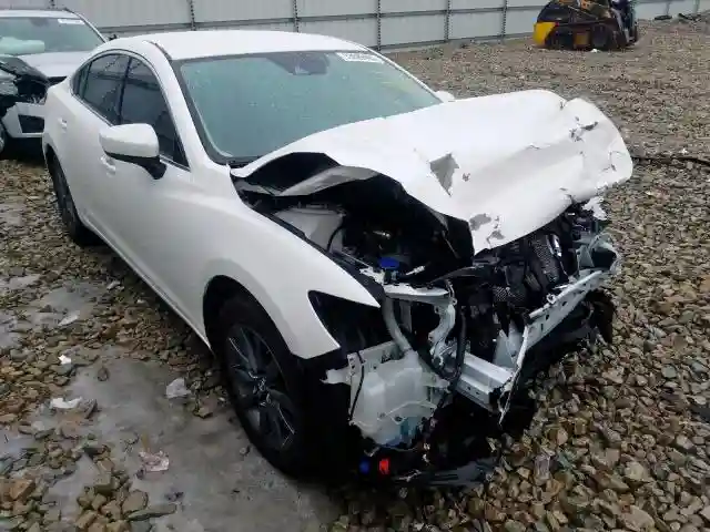 JM1GL1UM1J1304877 2018 MAZDA 6 SPORT-0