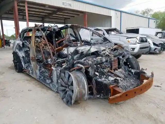 5YJXCBE41JF128750 2018 TESLA MODEL X-0