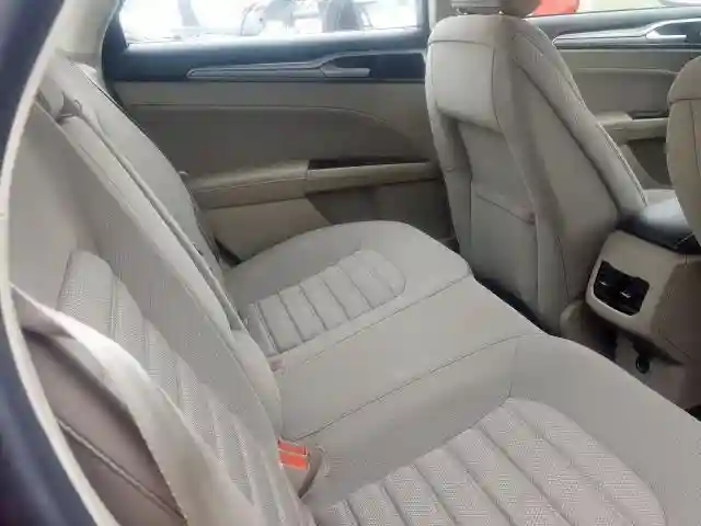 3FA6P0HD8KR201392 2019 FORD FUSION SE-5