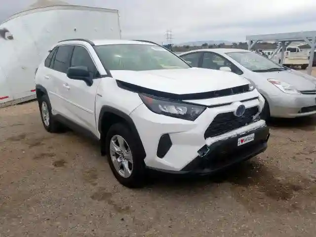 JTMLWRFVXKD025681 2019 TOYOTA RAV4 LE-0