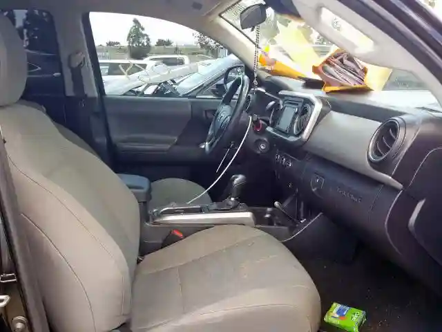 5TFAX5GN0JX116693 2018 TOYOTA TACOMA DOUBLE CAB-4