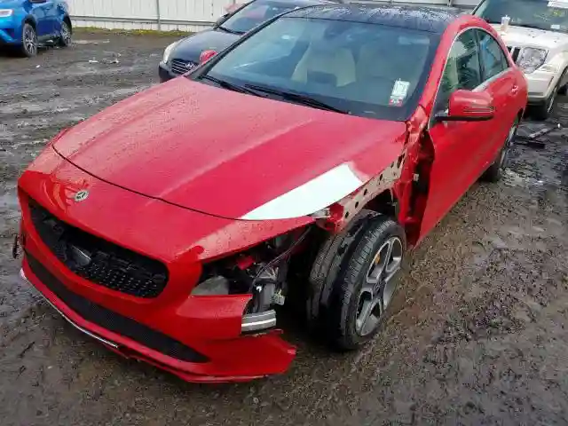 WDDSJ4GB1KN749132 2019 MERCEDES-BENZ CLA 250 4MATIC-1
