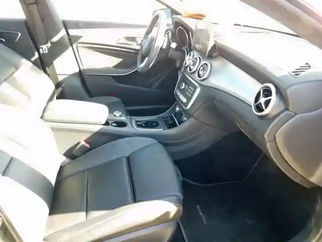 WDDSJ4EB5KN770701 2019 MERCEDES-BENZ CLA 250-4