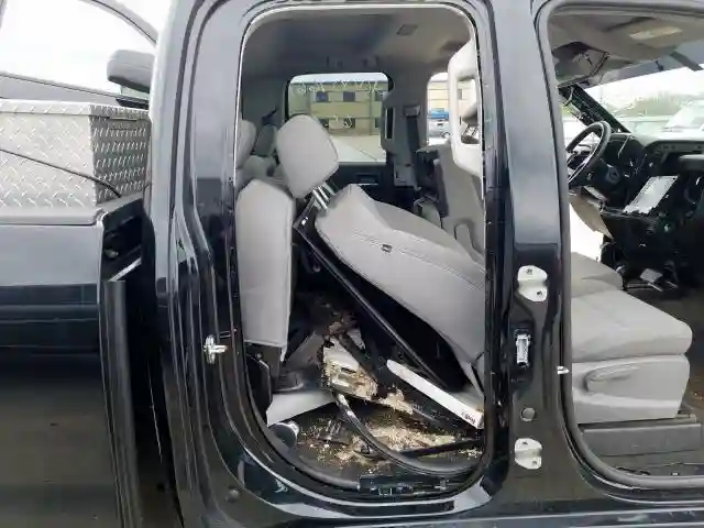 1GTV2LEC3JZ345993 2018 GMC SIERRA K1500-5