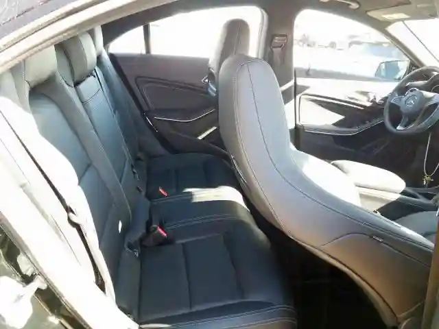 WDDSJ4EB5KN770701 2019 MERCEDES-BENZ CLA 250-5