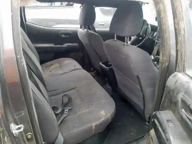 5TFCZ5AN7JX165188 2018 TOYOTA TACOMA DOUBLE CAB-5