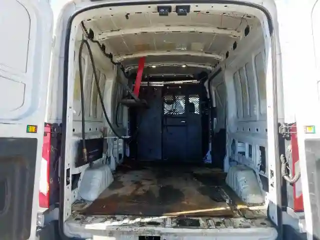 1FTBW2CM4HKA32130 2017 FORD TRANSIT T-350-5