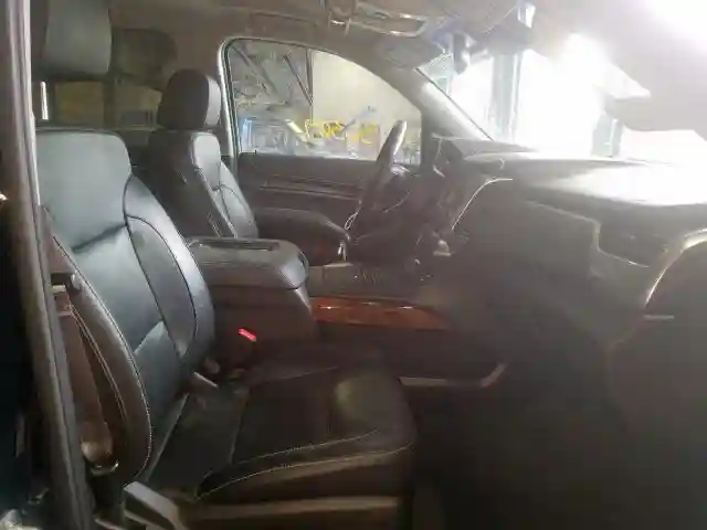 1GNSCJKC3HR204481 2017 CHEVROLET SUBURBAN C1500 PREMIER-4