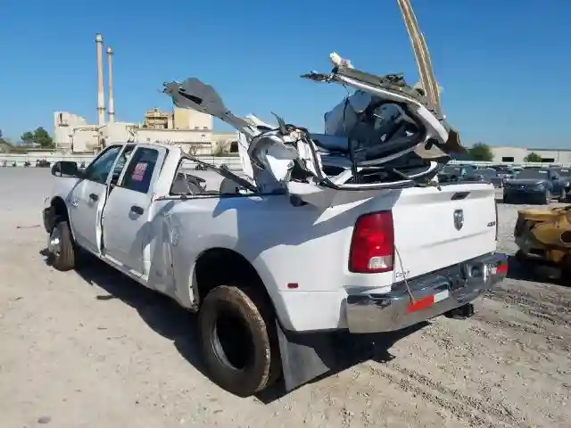 3C63RRGL7JG397475 2018 RAM 3500 ST-2