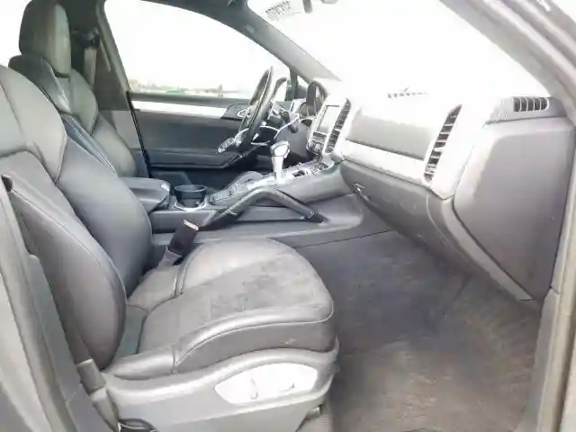 WP1AD2A26GLA81095 2016 PORSCHE CAYENNE GTS-4