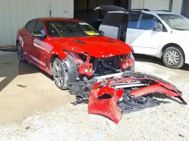 KNAE35LC1K6043484 2019 KIA STINGER GT-0