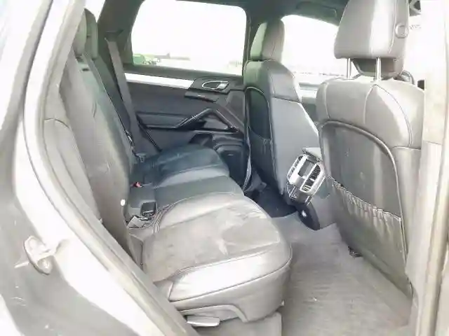 WP1AD2A26GLA81095 2016 PORSCHE CAYENNE GTS-5