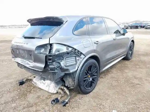 WP1AD2A26GLA81095 2016 PORSCHE CAYENNE GTS-3