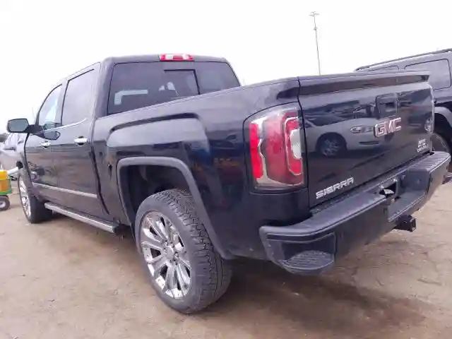 3GTU2PEJXJG314497 2018 GMC SIERRA K1500 DENALI-2