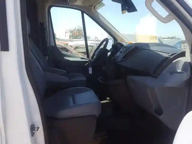 1FTYE2CM7KKA19148 2019 FORD TRANSIT T-150-4