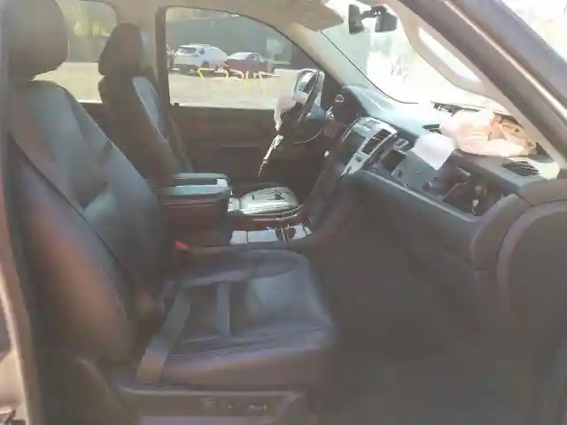 1GYS4HEF0CR148846 2012 CADILLAC ESCALADE ESV LUXURY-4