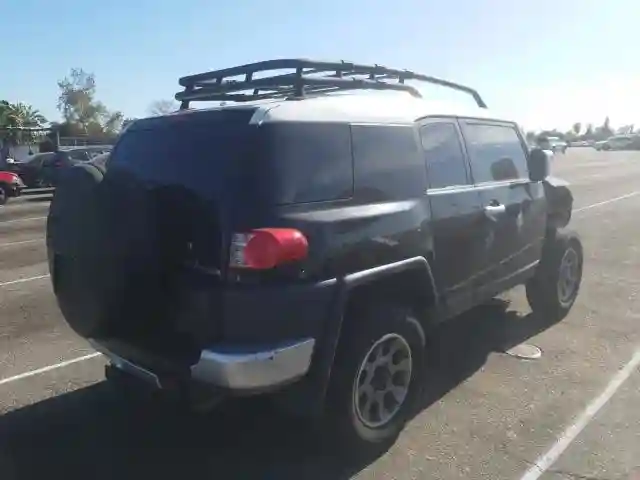 JTEBU4BF3BK111179 2011 TOYOTA FJ CRUISER-3