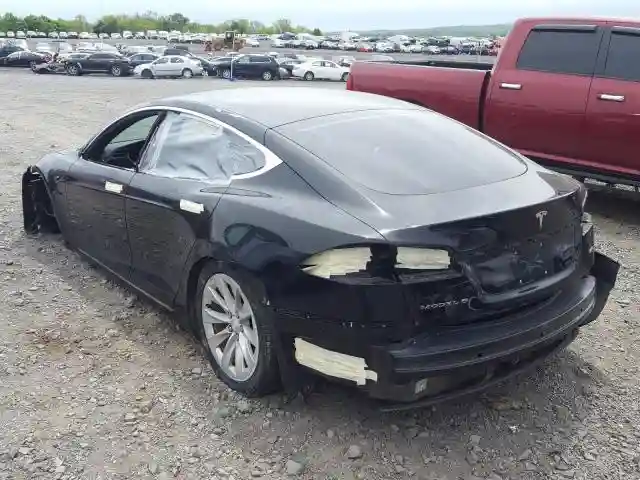 5YJSA1E27HF232436 2017 TESLA MODEL S-2