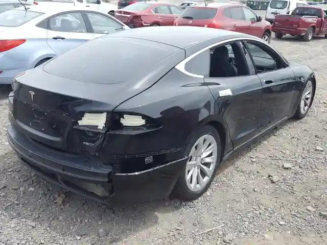 5YJSA1E27HF232436 2017 TESLA MODEL S-3