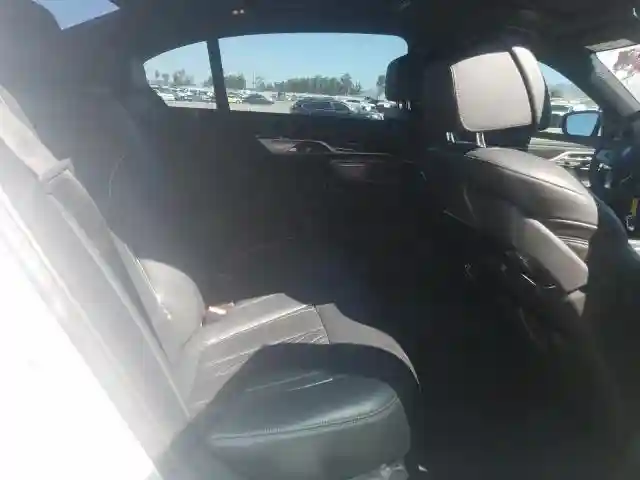WBA7F0C59KGM24479 2019 BMW 750 I-5