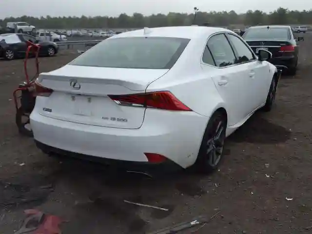 JTHC81D25J5030301 2018 LEXUS IS 300-3
