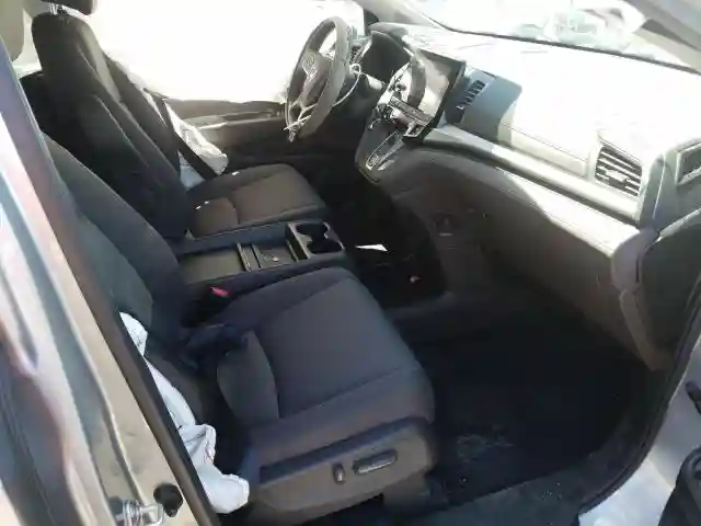 5FNRL6H5XKB078257 2019 HONDA ODYSSEY EX-4