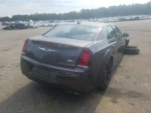 2C3CCABG3KH533449 2019 CHRYSLER 300 S-3