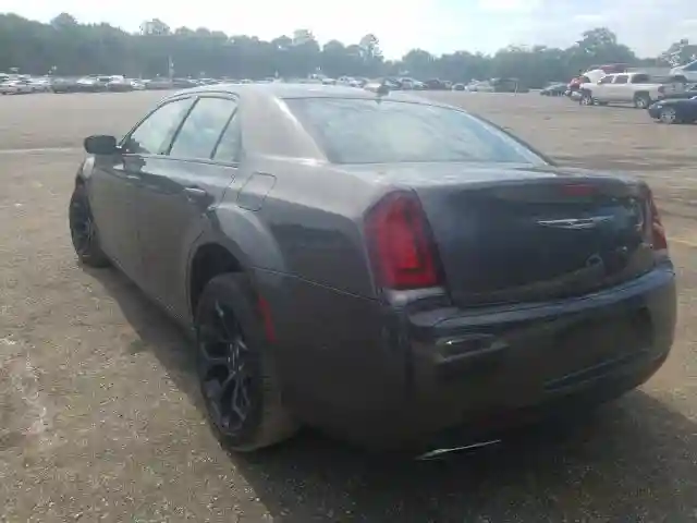 2C3CCABG3KH533449 2019 CHRYSLER 300 S-2