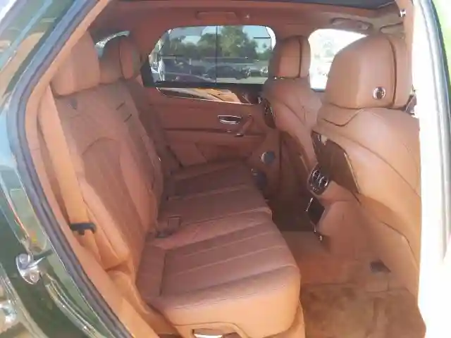 SJAAC2ZV0HC015387 2017 BENTLEY BENTAYGA-5
