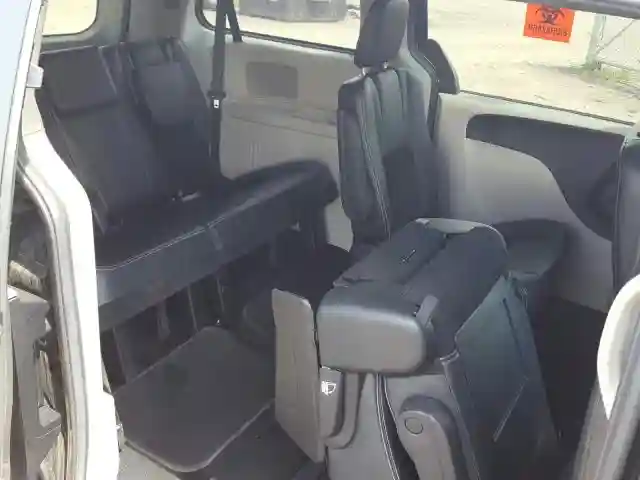 2C4RDGBG0HR728014 2017 DODGE GRAND CARAVAN SE-5