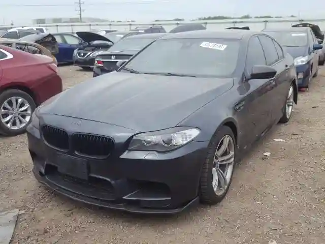 WBSFV9C57DD095851 2013 BMW M5-1