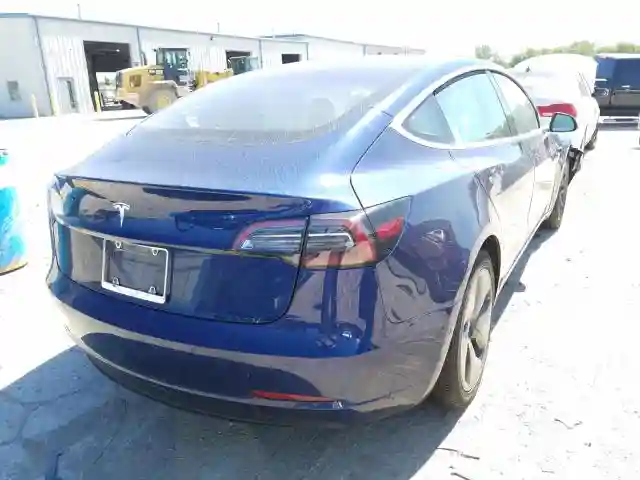 5YJ3E1EA2JF038175 2018 TESLA MODEL 3-3