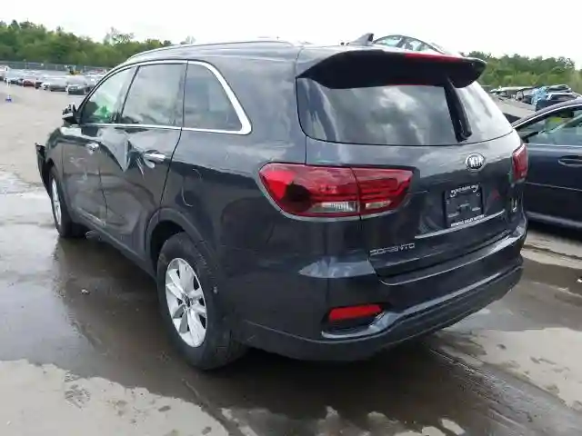 5XYPGDA39KG544035 2019 KIA SORENTO L-2