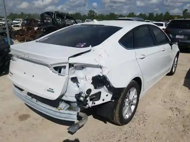 3FA6P0HDXLR111565 2020 FORD FUSION SE-3
