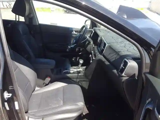 KNDPNCAC9K7591059 2019 KIA SPORTAGE EX-4