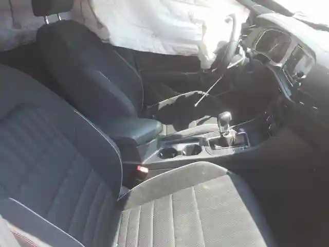 3VW6T7BU3KM194790 2019 VOLKSWAGEN JETTA GLI-4