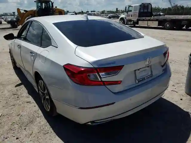 1HGCV3F95JA009540 2018 HONDA ACCORD TOURING HYBRID-2