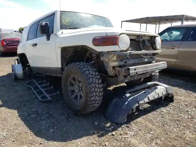 JTEBU4BFXEK187258 2014 TOYOTA FJ CRUISER-0